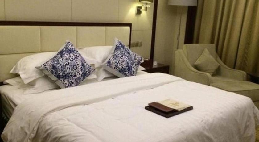 Guizhou 4*